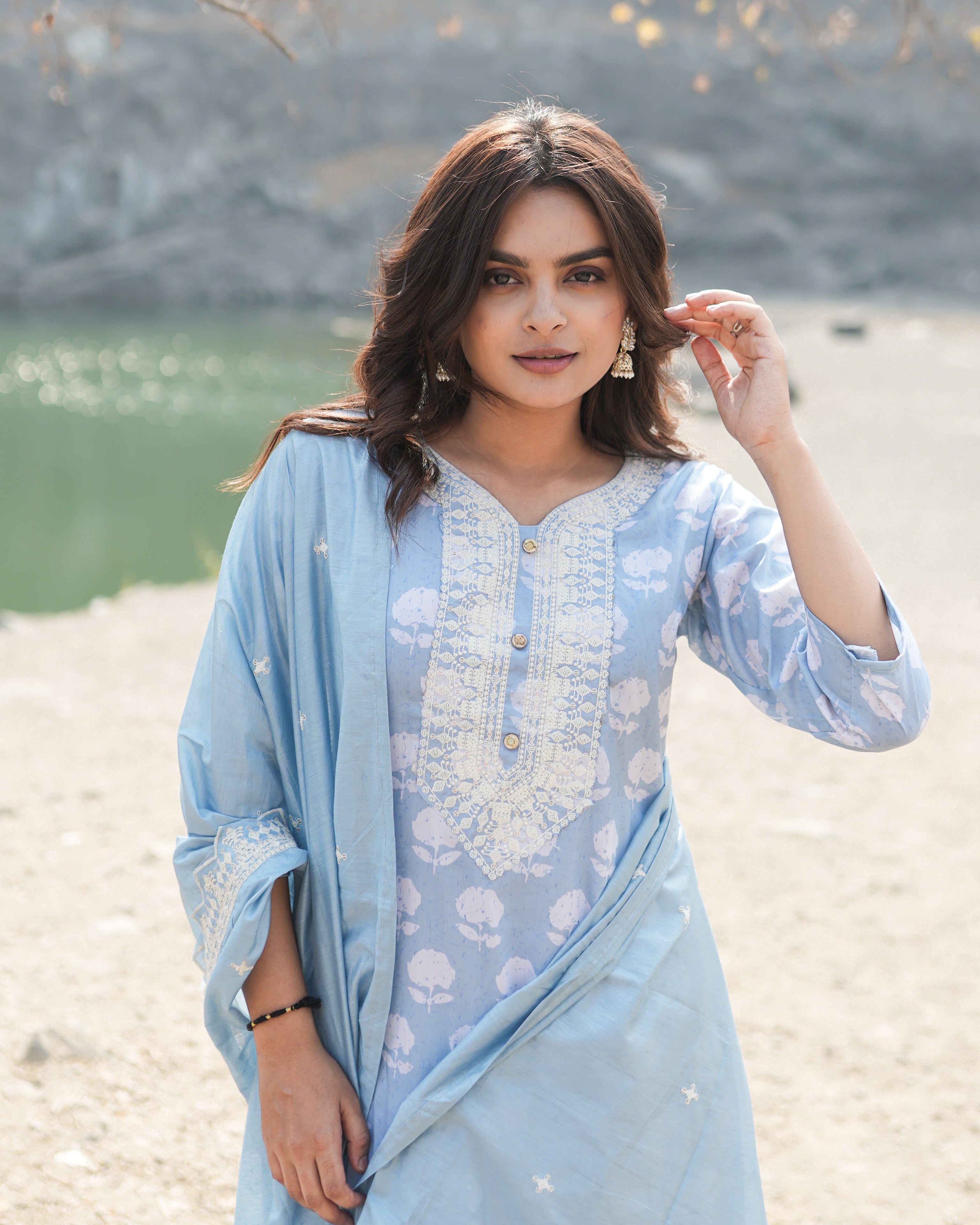 Blue Printed Cotton Kurta With Embroidery Work