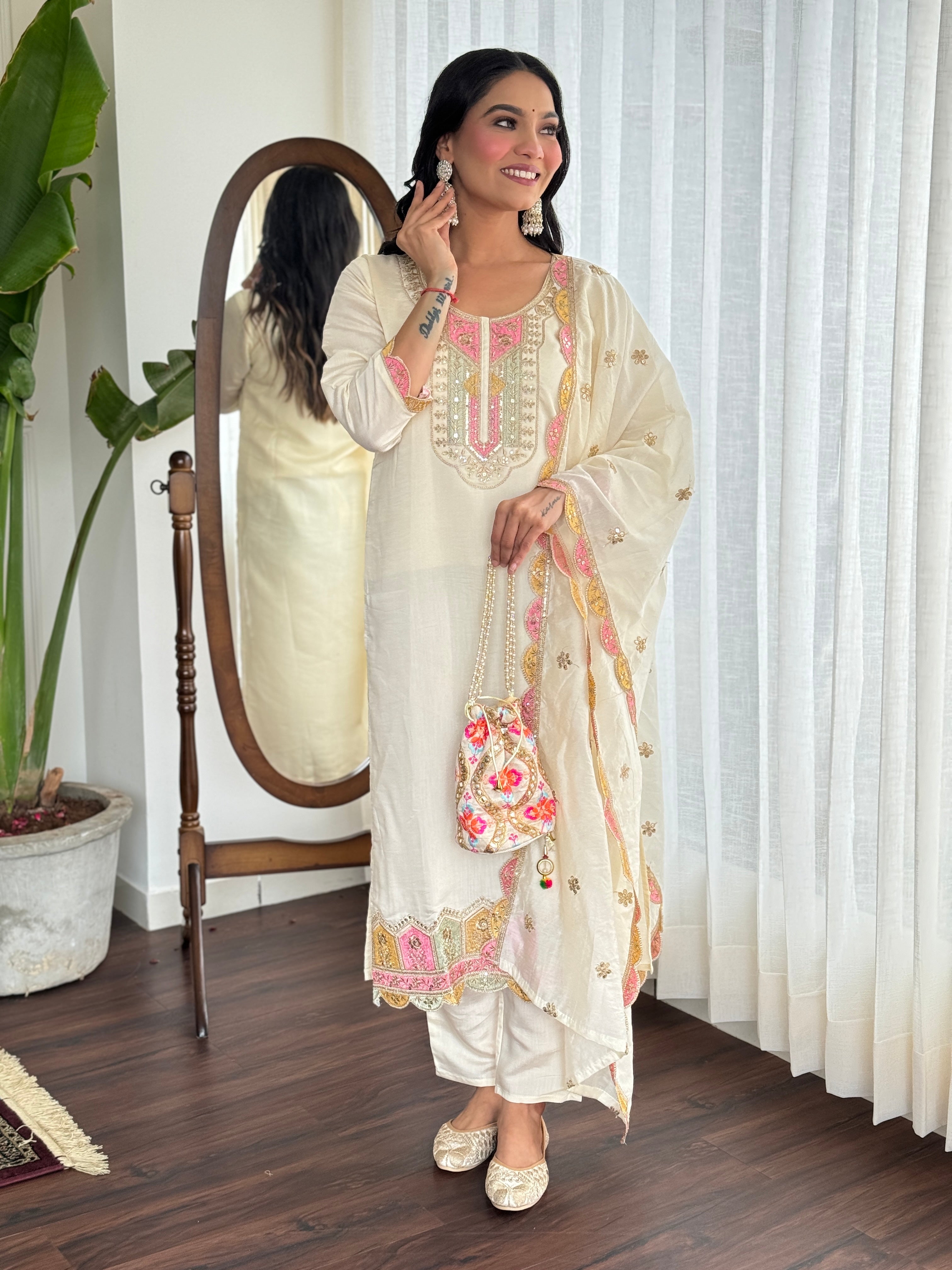 Women Embroidered Pure Vicose Chanderi kurta set