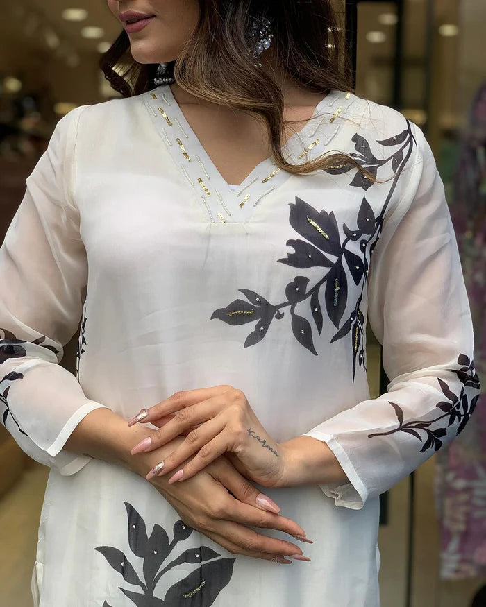 WOMEN LEAF PRINT STRAIGHT KURTA SUIT SET